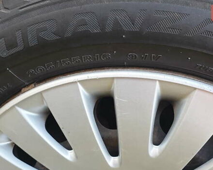 Желтый Фольксваген Гольф, объемом двигателя 1.6 л и пробегом 216 тыс. км за 6650 $, фото 16 на Automoto.ua