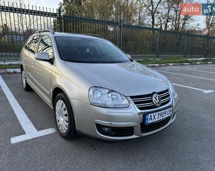 Жовтий Фольксваген Гольф, об'ємом двигуна 1.6 л та пробігом 210 тис. км за 6500 $, фото 1 на Automoto.ua
