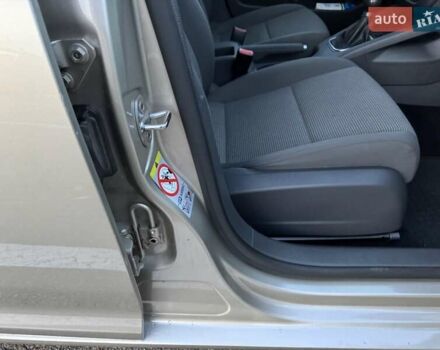 Жовтий Фольксваген Гольф, об'ємом двигуна 1.6 л та пробігом 210 тис. км за 6500 $, фото 25 на Automoto.ua