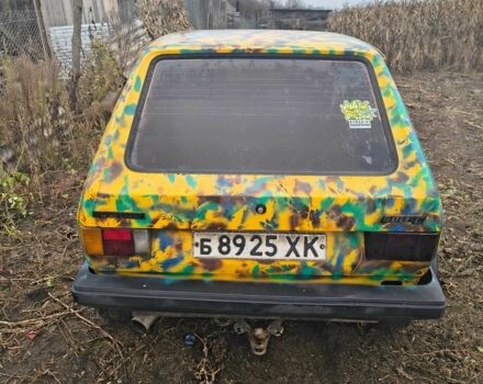 Желтый Фольксваген Гольф, объемом двигателя 2 л и пробегом 400 тыс. км за 500 $, фото 1 на Automoto.ua