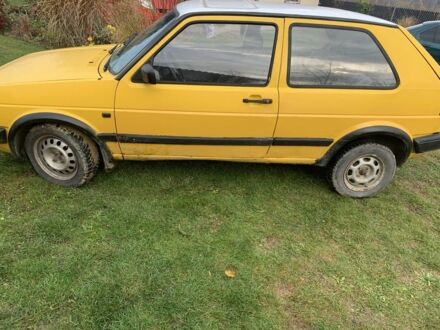 Жовтий Фольксваген Гольф, об'ємом двигуна 1.3 л та пробігом 2 тис. км за 900 $, фото 1 на Automoto.ua