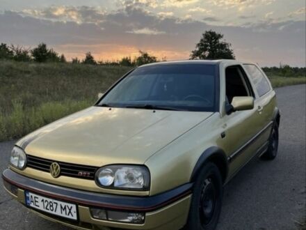 Фольксваген Гольф 1994 в Сумах на Automoto.ua Желтый Фольксваген Гольф, объемом двигателя 2 л и пробегом 3 тыс. км за 3000 $, фото 1 на Automoto.ua