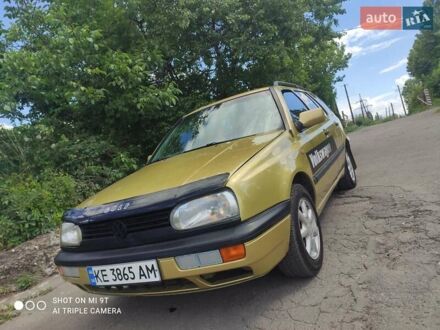 Фольксваген Гольф 1998 в Кривом Роге на Automoto.ua Желтый Фольксваген Гольф, объемом двигателя 1.9 л и пробегом 305 тыс. км за 3000 $, фото 1 на Automoto.ua