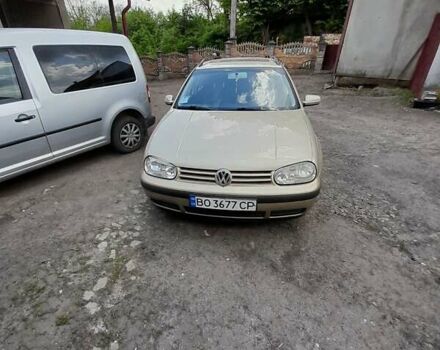 Желтый Фольксваген Гольф, объемом двигателя 1.6 л и пробегом 240 тыс. км за 4200 $, фото 1 на Automoto.ua