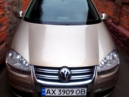 Фольксваген Гольф 2007 у Харкові на Automoto.ua Жовтий Фольксваген Гольф, об'ємом двигуна 1.6 л та пробігом 207 тис. км за 6600 $, фото 1 на Automoto.ua