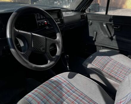 Серый Фольксваген Гольф, объемом двигателя 1.6 л и пробегом 230 тыс. км за 1426 $, фото 7 на Automoto.ua