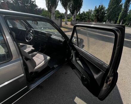 Серый Фольксваген Гольф, объемом двигателя 1.6 л и пробегом 230 тыс. км за 1426 $, фото 8 на Automoto.ua