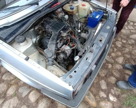 Серый Фольксваген Гольф, объемом двигателя 1 л и пробегом 300 тыс. км за 1400 $, фото 3 на Automoto.ua