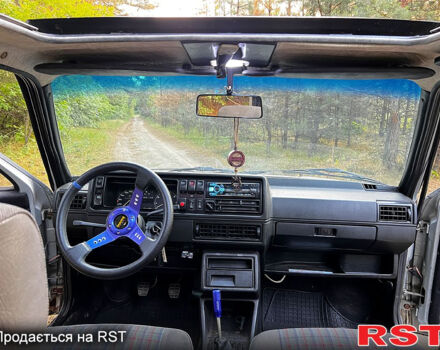 Сірий Фольксваген Гольф, об'ємом двигуна 1.6 л та пробігом 344 тис. км за 1400 $, фото 12 на Automoto.ua