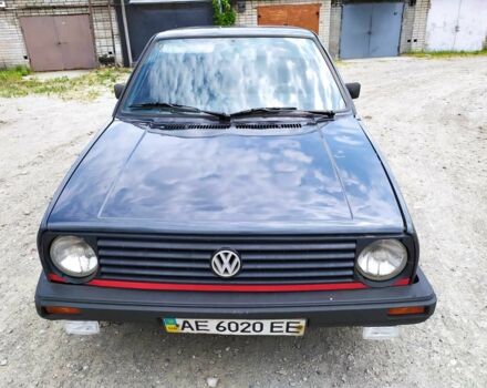 Серый Фольксваген Гольф, объемом двигателя 1.6 л и пробегом 300 тыс. км за 1600 $, фото 4 на Automoto.ua