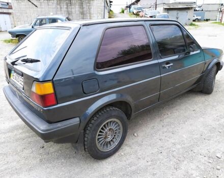 Серый Фольксваген Гольф, объемом двигателя 1.6 л и пробегом 300 тыс. км за 1600 $, фото 3 на Automoto.ua