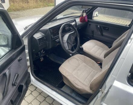 Серый Фольксваген Гольф, объемом двигателя 1.8 л и пробегом 361 тыс. км за 999 $, фото 9 на Automoto.ua