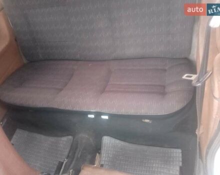 Серый Фольксваген Гольф, объемом двигателя 1.59 л и пробегом 350 тыс. км за 900 $, фото 4 на Automoto.ua