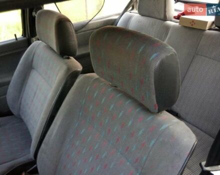 Сірий Фольксваген Гольф, об'ємом двигуна 1.6 л та пробігом 300 тис. км за 1350 $, фото 5 на Automoto.ua