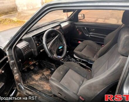 Серый Фольксваген Гольф, объемом двигателя 1.6 л и пробегом 400 тыс. км за 900 $, фото 5 на Automoto.ua