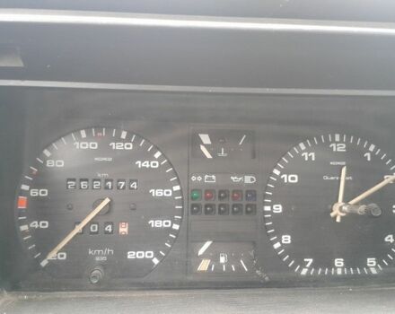 Серый Фольксваген Гольф, объемом двигателя 1.3 л и пробегом 260 тыс. км за 1100 $, фото 7 на Automoto.ua