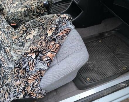 Серый Фольксваген Гольф, объемом двигателя 1.6 л и пробегом 248 тыс. км за 1800 $, фото 15 на Automoto.ua