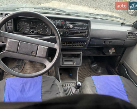 Серый Фольксваген Гольф, объемом двигателя 1.6 л и пробегом 328 тыс. км за 850 $, фото 8 на Automoto.ua