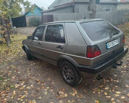 Серый Фольксваген Гольф, объемом двигателя 1.6 л и пробегом 1000 тыс. км за 1300 $, фото 2 на Automoto.ua