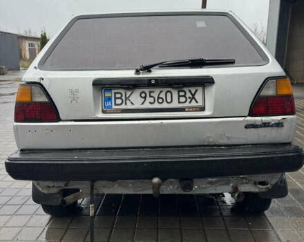 Серый Фольксваген Гольф, объемом двигателя 1.6 л и пробегом 250 тыс. км за 650 $, фото 5 на Automoto.ua