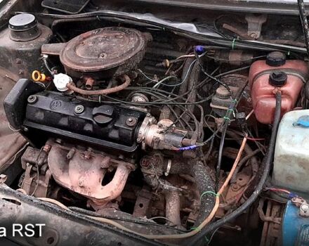 Серый Фольксваген Гольф, объемом двигателя 1.3 л и пробегом 295 тыс. км за 1000 $, фото 6 на Automoto.ua