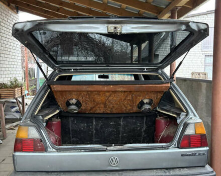 Серый Фольксваген Гольф, объемом двигателя 1.27 л и пробегом 338 тыс. км за 1500 $, фото 8 на Automoto.ua