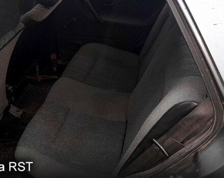 Серый Фольксваген Гольф, объемом двигателя 1.3 л и пробегом 295 тыс. км за 1000 $, фото 5 на Automoto.ua