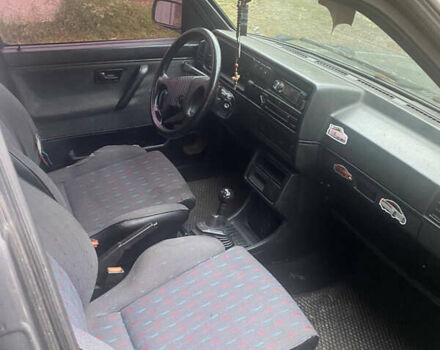 Сірий Фольксваген Гольф, об'ємом двигуна 1.6 л та пробігом 350 тис. км за 1100 $, фото 14 на Automoto.ua