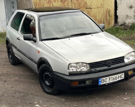 Серый Фольксваген Гольф, объемом двигателя 1.8 л и пробегом 160 тыс. км за 1150 $, фото 1 на Automoto.ua