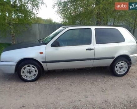 Серый Фольксваген Гольф, объемом двигателя 1.39 л и пробегом 164 тыс. км за 1400 $, фото 3 на Automoto.ua