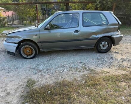 Серый Фольксваген Гольф, объемом двигателя 1.8 л и пробегом 200 тыс. км за 1300 $, фото 10 на Automoto.ua