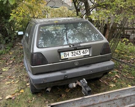 Серый Фольксваген Гольф, объемом двигателя 1.6 л и пробегом 300 тыс. км за 1500 $, фото 1 на Automoto.ua