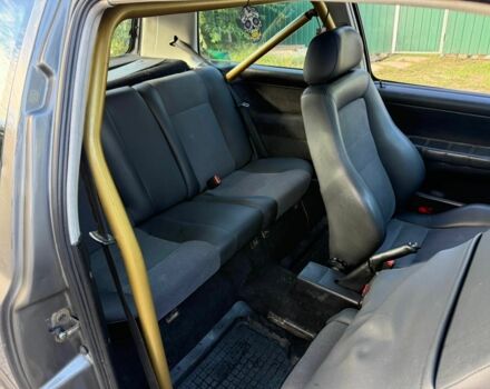 Серый Фольксваген Гольф, объемом двигателя 1.8 л и пробегом 200 тыс. км за 1300 $, фото 2 на Automoto.ua