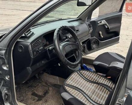 Серый Фольксваген Гольф, объемом двигателя 1.39 л и пробегом 183 тыс. км за 2000 $, фото 6 на Automoto.ua