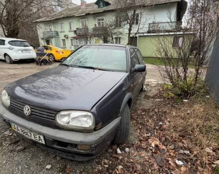 Серый Фольксваген Гольф, объемом двигателя 2 л и пробегом 300 тыс. км за 2600 $, фото 1 на Automoto.ua