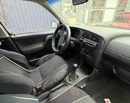 Серый Фольксваген Гольф, объемом двигателя 2 л и пробегом 300 тыс. км за 2600 $, фото 6 на Automoto.ua