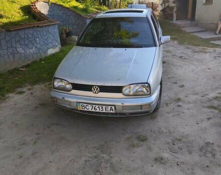 Серый Фольксваген Гольф, объемом двигателя 1.8 л и пробегом 133 тыс. км за 1500 $, фото 5 на Automoto.ua