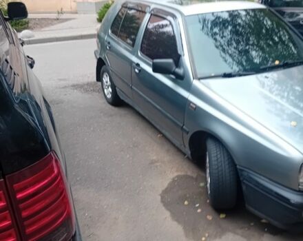 Серый Фольксваген Гольф, объемом двигателя 1.6 л и пробегом 160 тыс. км за 2500 $, фото 1 на Automoto.ua