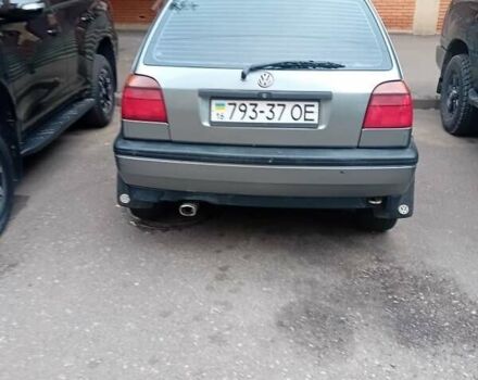 Серый Фольксваген Гольф, объемом двигателя 1.6 л и пробегом 160 тыс. км за 2500 $, фото 3 на Automoto.ua