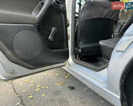 Серый Фольксваген Гольф, объемом двигателя 1.6 л и пробегом 200 тыс. км за 2500 $, фото 17 на Automoto.ua