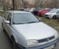 Серый Фольксваген Гольф, объемом двигателя 1.8 л и пробегом 100 тыс. км за 1700 $, фото 2 на Automoto.ua