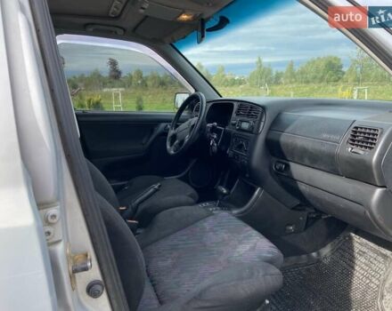 Серый Фольксваген Гольф, объемом двигателя 1.78 л и пробегом 325 тыс. км за 2500 $, фото 2 на Automoto.ua