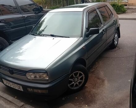 Серый Фольксваген Гольф, объемом двигателя 1.6 л и пробегом 160 тыс. км за 2500 $, фото 3 на Automoto.ua