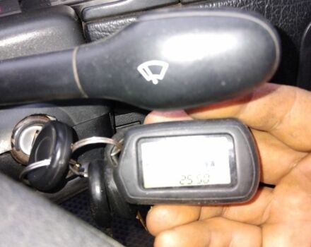 Серый Фольксваген Гольф, объемом двигателя 1.8 л и пробегом 310 тыс. км за 2300 $, фото 12 на Automoto.ua