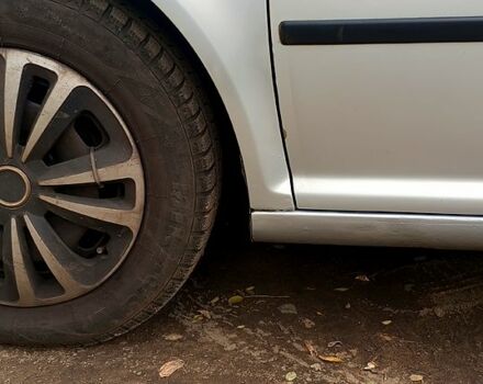 Серый Фольксваген Гольф, объемом двигателя 1.4 л и пробегом 204 тыс. км за 3500 $, фото 9 на Automoto.ua