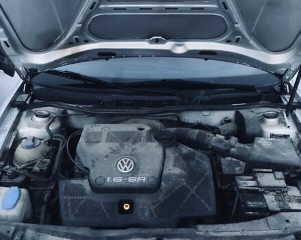 Серый Фольксваген Гольф, объемом двигателя 1.6 л и пробегом 206 тыс. км за 3999 $, фото 22 на Automoto.ua