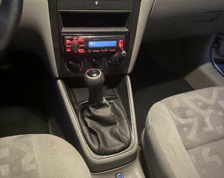 Серый Фольксваген Гольф, объемом двигателя 1.39 л и пробегом 244 тыс. км за 3849 $, фото 26 на Automoto.ua