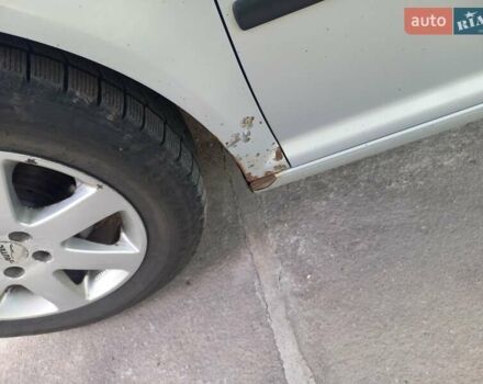 Серый Фольксваген Гольф, объемом двигателя 1.39 л и пробегом 212 тыс. км за 3350 $, фото 2 на Automoto.ua