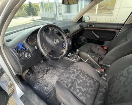 Серый Фольксваген Гольф, объемом двигателя 1.4 л и пробегом 290 тыс. км за 2700 $, фото 6 на Automoto.ua