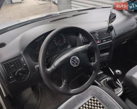 Серый Фольксваген Гольф, объемом двигателя 1.39 л и пробегом 270 тыс. км за 4200 $, фото 9 на Automoto.ua